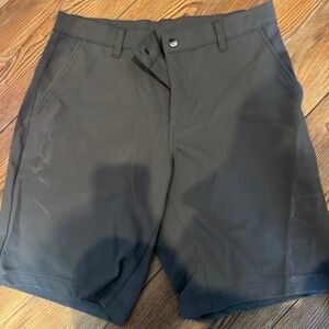 State & Liberty Shorts (Size 32)